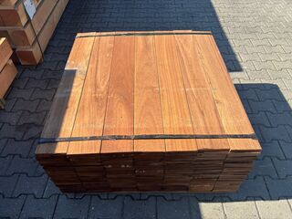 Ca. 140x Guyana Teak Planken Geschaafd, 21x145mm, lengte 105cm